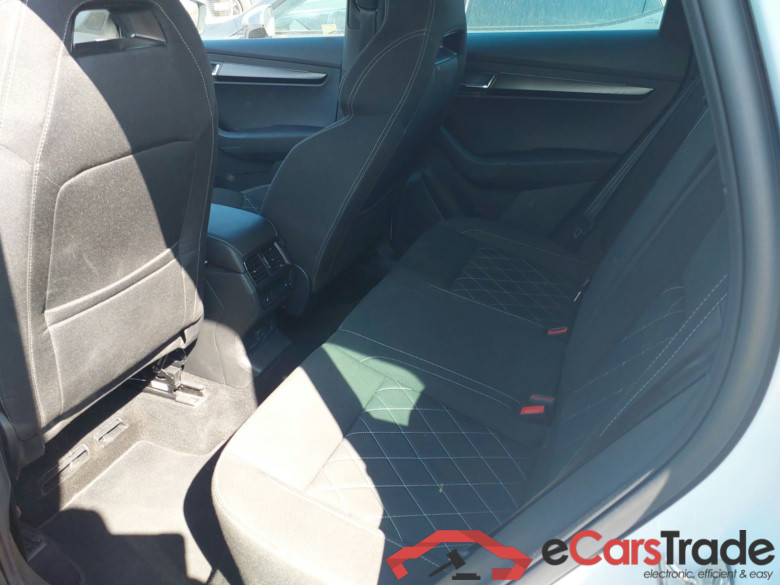 SKODA Karoq 1.5 TSI 110 kW (150 CV) DSG 7 vel. Sportline(Winterpack) #6