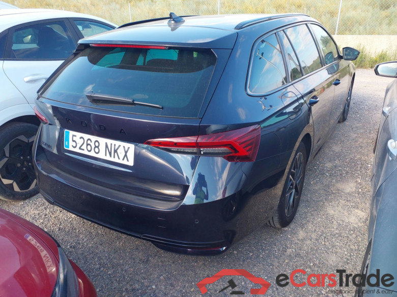 SKODA Octavia 2.0 TDI 110 kW (150 CV) DSG 7 vel. Combi Sportline(Winterpack) #2