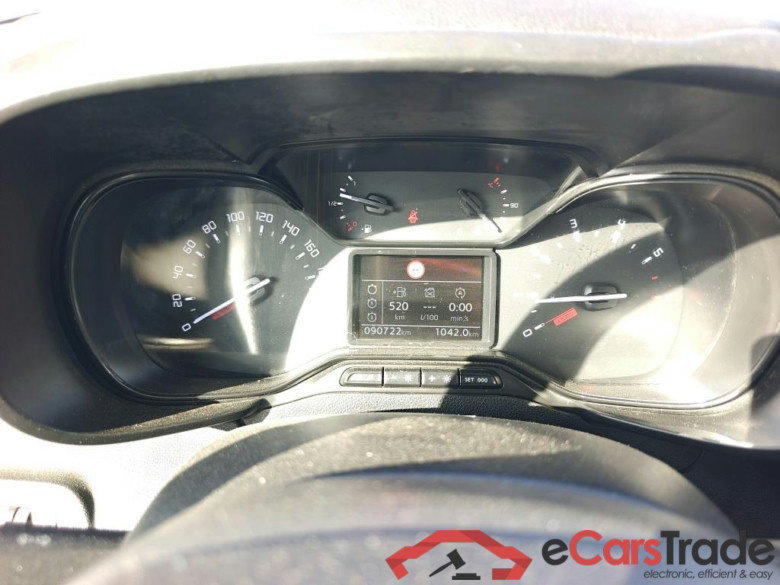 CITROEN Berlingo / 2018 / 5P / monovolumen compacto Talla M BlueHDi 100 S&S FEEL #4