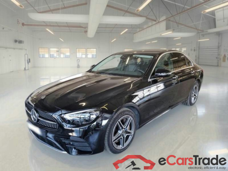 MERCEDES-BENZ CLASSE E / 2020 / 4P / BERLINA E300 DE PLUG IN HYBRID PREMIUM PLUS