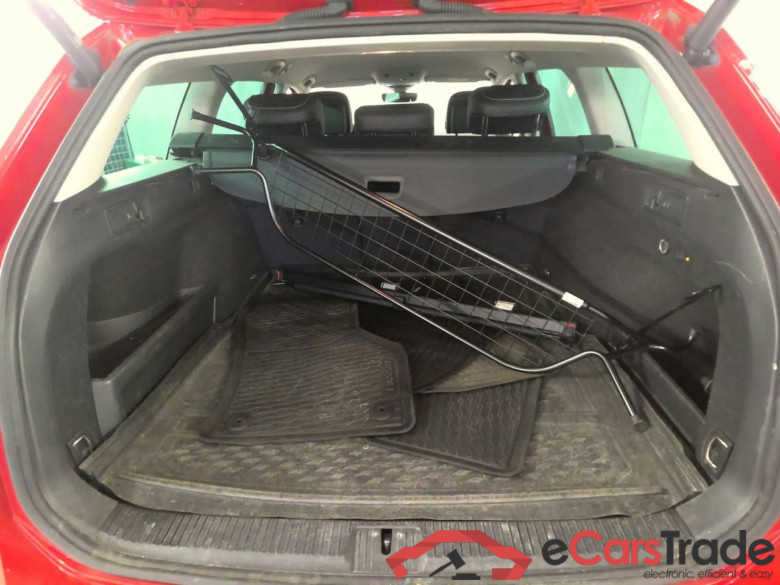 Volkswagen Passat SC TDI 200 GT Aut #6
