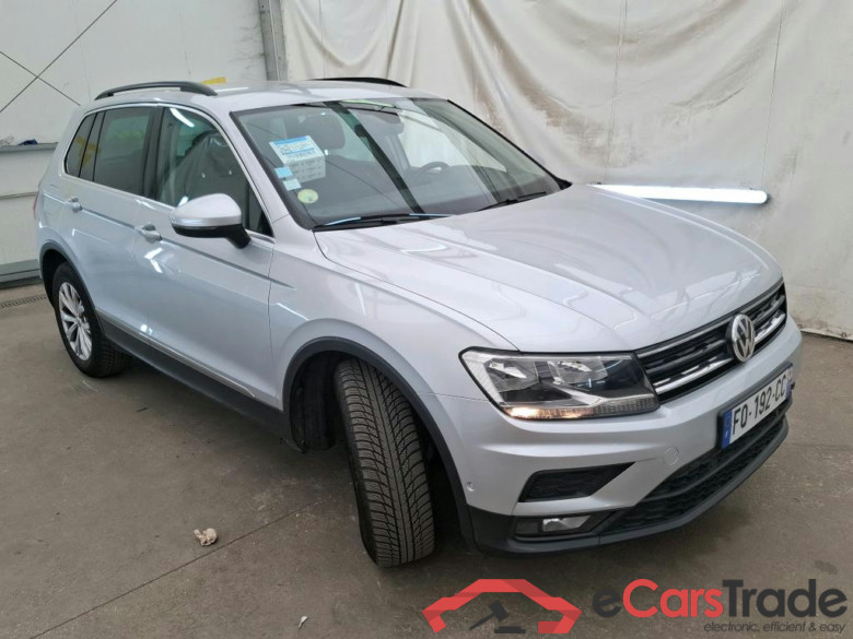 VOLKSWAGEN Tiguan / 2016 / 5P / SUV 2.0 TDI 150 DSG7 Confortline Business #4