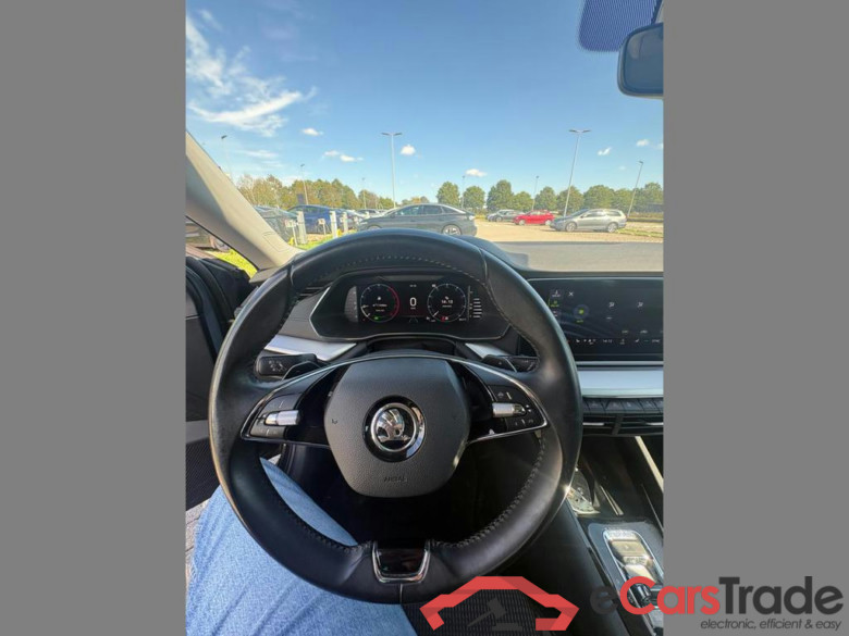 SKODA Octavia Combi Dsl SW 2.0 TDi SCR Ambition DSG (EU6AP) #6