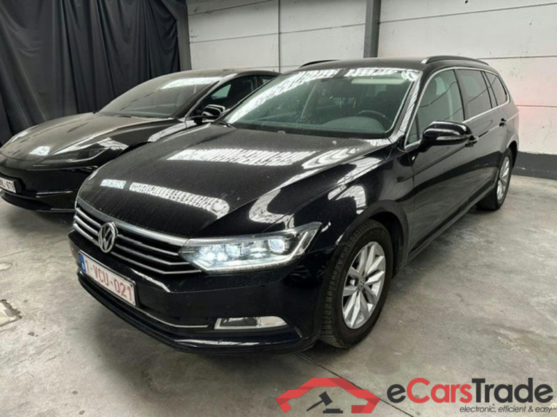 VOLKSWAGEN Passat Variant Dsl SW 2.0 CR TDi Comfortline #1