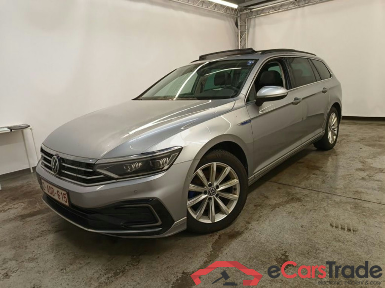 Volkswagen Passat Variant 1.4 TSI DSG6 GTE Business 5d