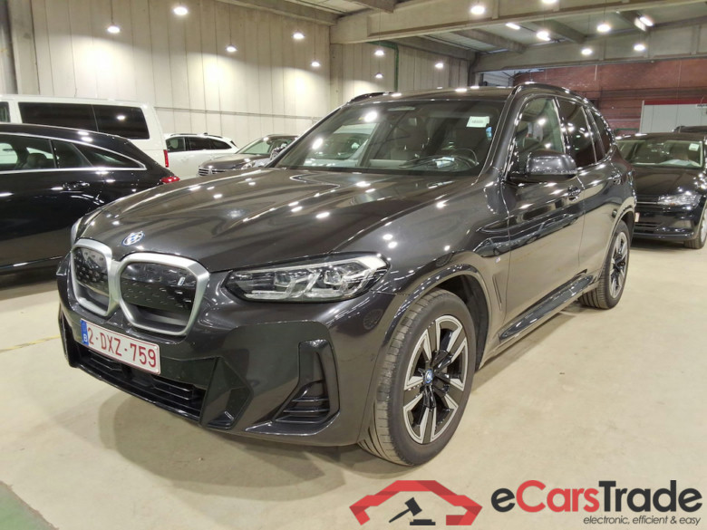 BMW IX3 80KWH AUTO