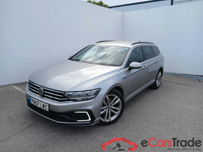 VOLKSWAGEN Passat / 2019 / 5P / familiar Variant GTE 1.4 TSI e-Power 115kW + 85kW
