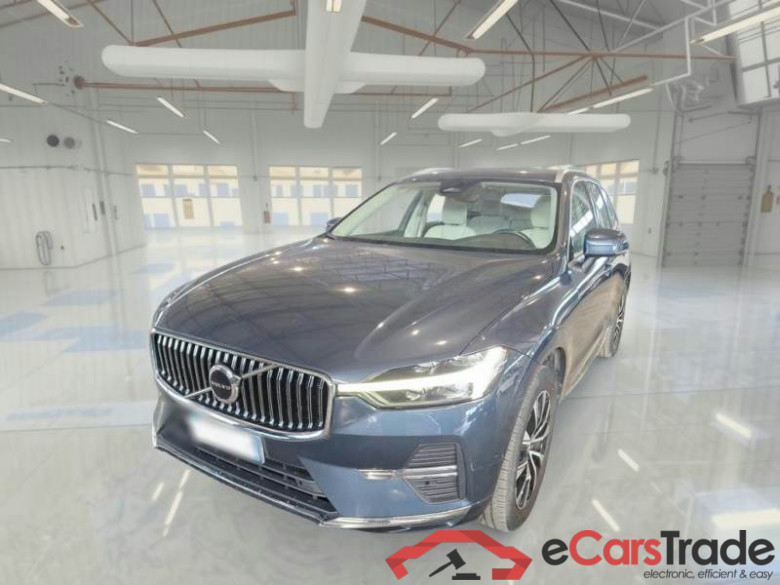 VOLVO XC60 / 2021 / 5P / Fuoristrada B4 D automatico Plus Bright N1