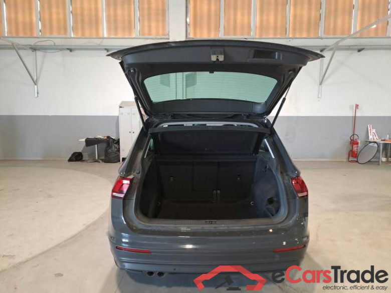VOLKSWAGEN TIGUAN / 2016 / 5P / SUV 2.0 TDI SCR 110KW BUSINESS BMT DSG #5