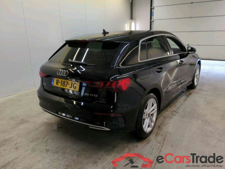 AUDI A3 Sportback 35 TFSI Adv edition #2