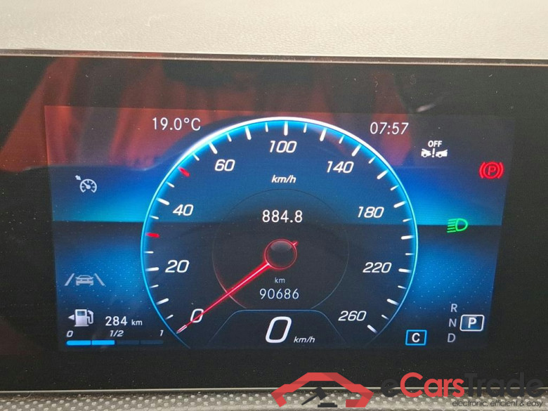 MERCEDES-BENZ CLA Shooting Brake / 2019 / 5P / Break CLA 200 Business Line BA7 #6