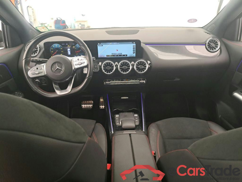 MERCEDES-BENZ GLA / 2020 / 5P / SUV GLA 200 AMG LINE DCT #5