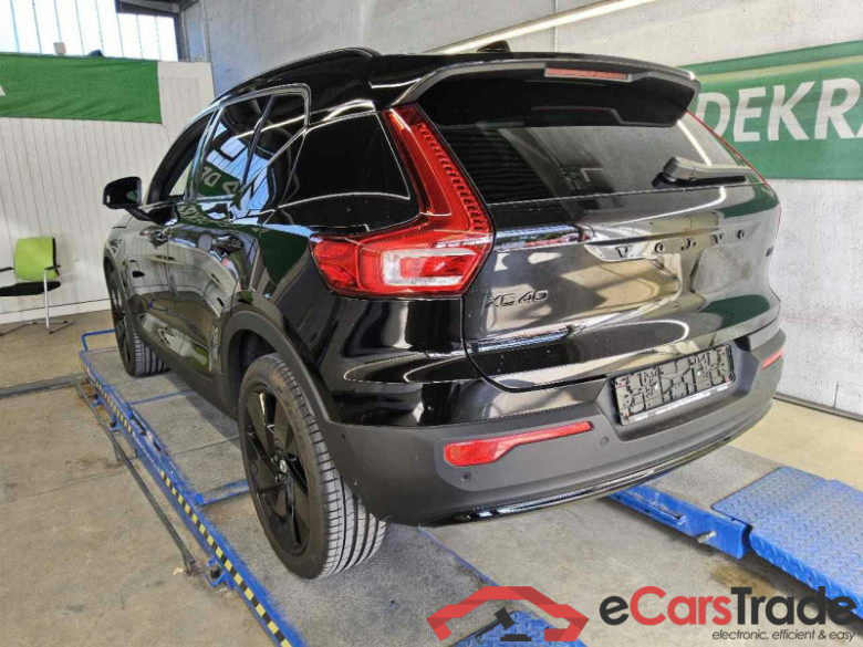 Volvo XC40 (2017->) DE - SUV5 B4 2WD EU6e, Ultra Black Edition, (Facelift) 2024 - 2026 #4
