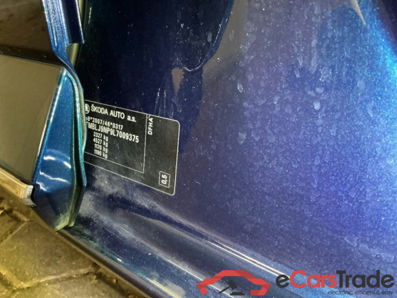 Skoda Superb Combi (3V5)(06.2015->) DE - Kb5 2.0 TDI EU6d-T, L&K 4x4, (Facelift) 2019 - 2020 #6