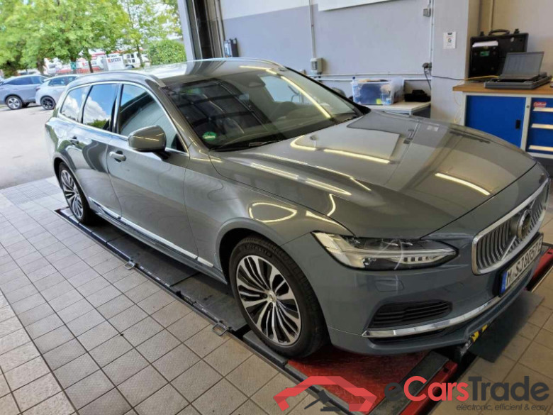 Volvo V90 Kombi (03.2016->) DE - Kb5 T6 Twin Engine AWD PHEV EU6d, Core, 2021 - 2024 #2