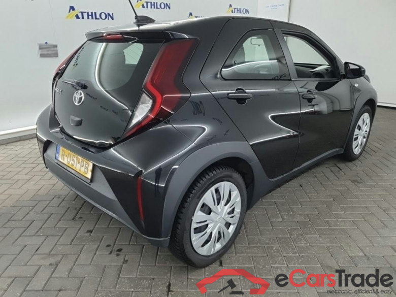 TOYOTA Aygo X 1.0 VVT-I MT play 5D 53kW #3