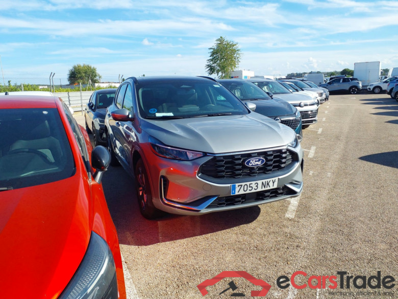 FORD Kuga 2.5 PHEV 243cv WT + Gancho AutomÃ¡tico ST-LINE X (Pano -Roof + Winterpack + Tow bar + All season)