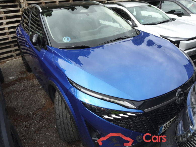 NISSAN Qashqai 1.3 MHEV 116kW 158cv 12v CVT 4x2  DIG T E6E N-Connect(Panorama-Roof + Winterpack)