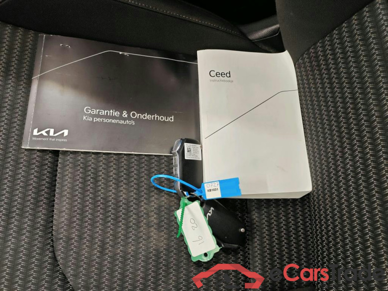 Kia Ceed Sportswagon 1.0 T-GDi MHEV DCT DynamicLine 5d #4