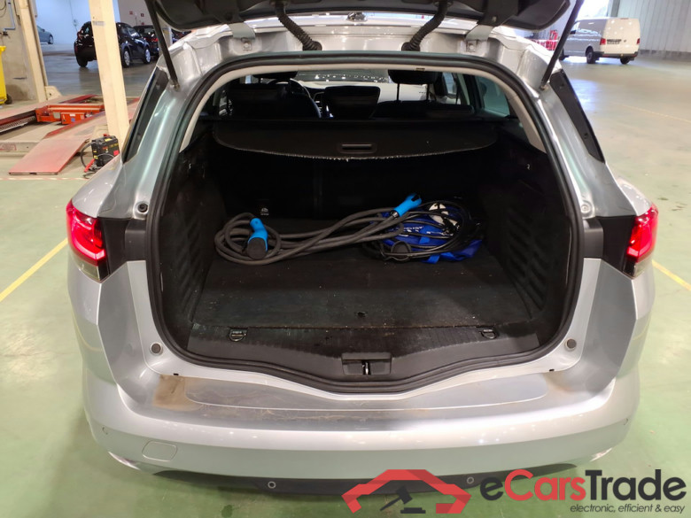 RENAULT MEGANE GRANDTOUR 1.6 E-TECH 160 PHEV TECHNO #3