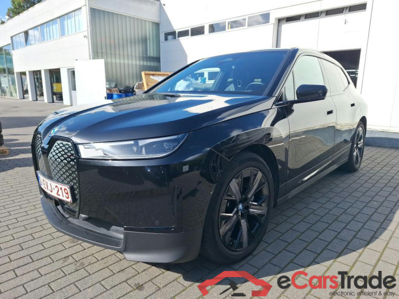 BMW - BMW IX xDrive50A 523PK With Suite Design interior & Black Leather Multifunctional Seats & Shadow Line & Driving Assistant Plus & Harman Kardon & Pano Roof & 21 inch   * ELECTRIC * #1