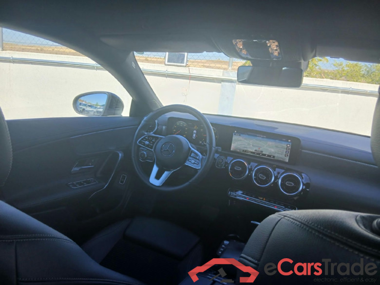 MERCEDES-BENZ CLA / 2019 / 4P / coupé CLA 200 D DCT #3