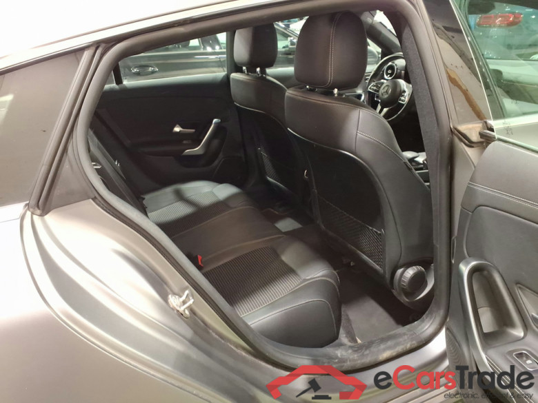 MERCEDES-BENZ CLA 1.3 CLA 250 E BUSINESS SOLUTION DCT #5