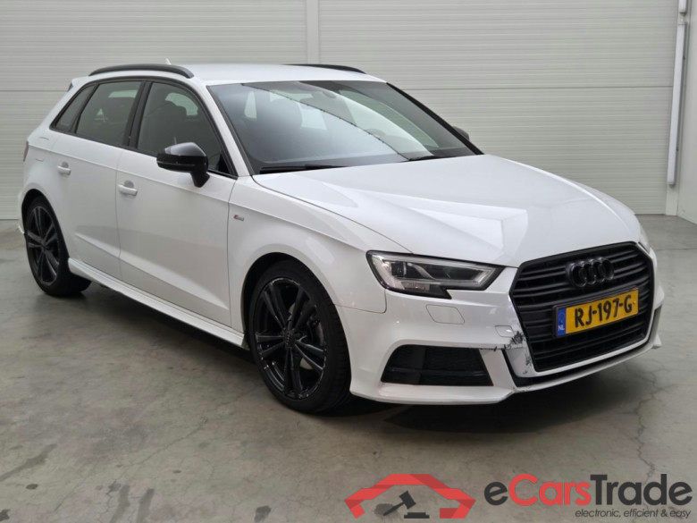 AUDI A3 Sportback 1.0 TFSI Sport S Line Edition #2