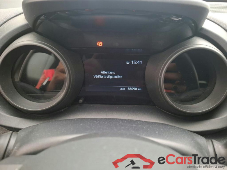 TOYOTA Yaris Cross Hybride / 2021 / 5P / SUV 1.5 HYBRID 116H DESIGN AUTO #6
