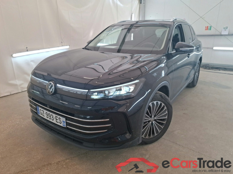 VOLKSWAGEN Tiguan / 2023 / 5P / SUV 1.5 eTSI 150 DSG7 ELEGANCE #1