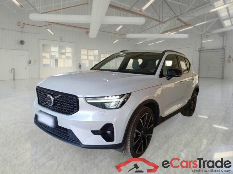VOLVO XC40 / 2021 / 5P / SUV T5 RECHARGE PLUG-IN AUTO ULTIMATE DARK