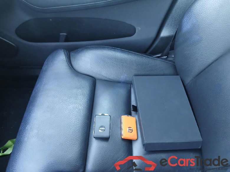VOLVO XC60 / 2017 / 5P / todoterreno 2.0 B4 G Plus Dark Auto #5