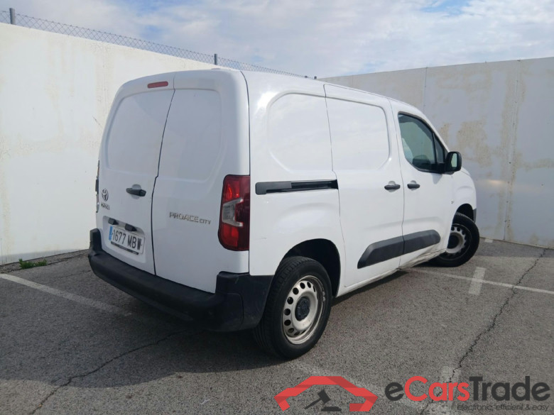 TOYOTA Proace City/2020/4P/furgón derivado de turismo Van 1.5D 96kW (130CV) GX Plus L1 #2