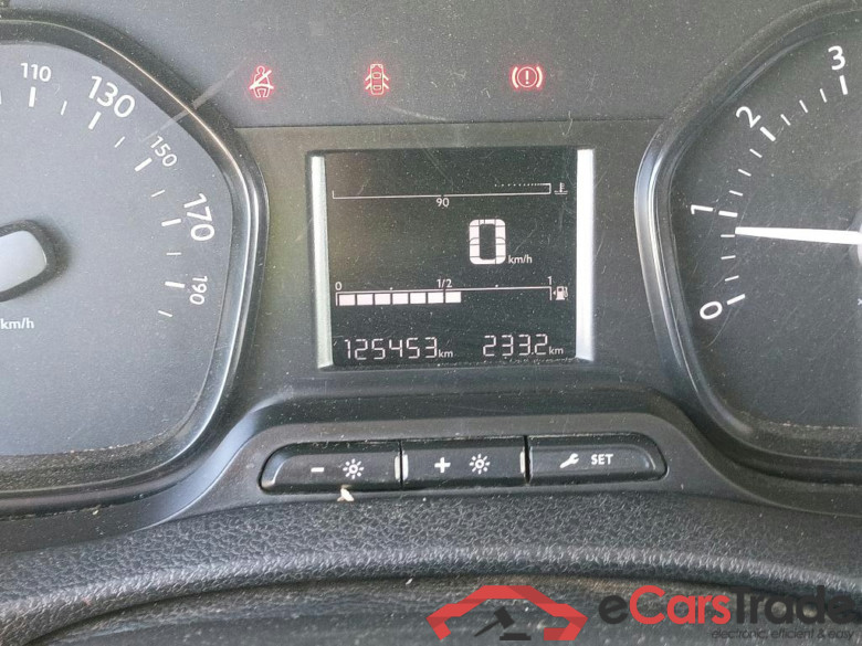 PEUGEOT Expert / 2016 / 4P / furgón Furgón Pro 1.5 BlueHDi 120 S&S Standard #5