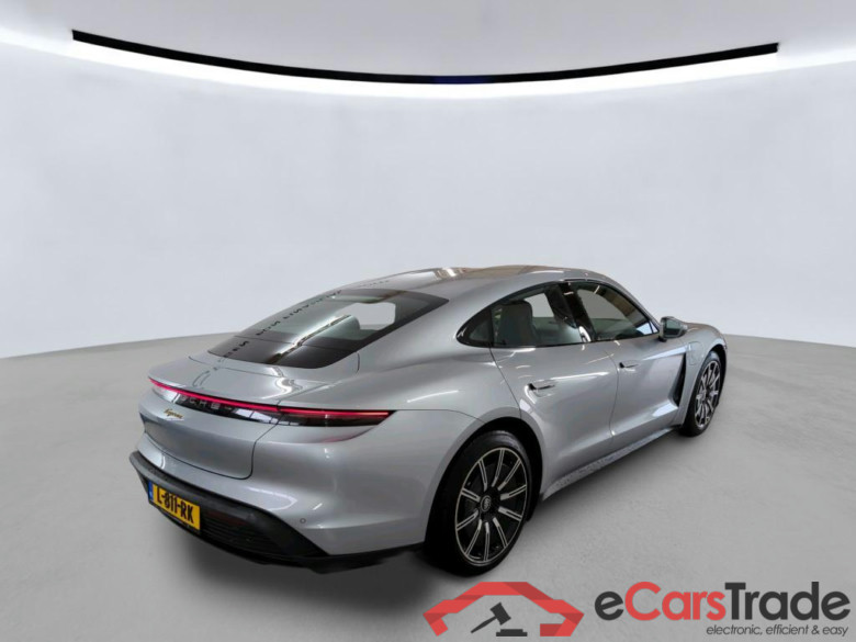 PORSCHE Taycan 300 kW #5