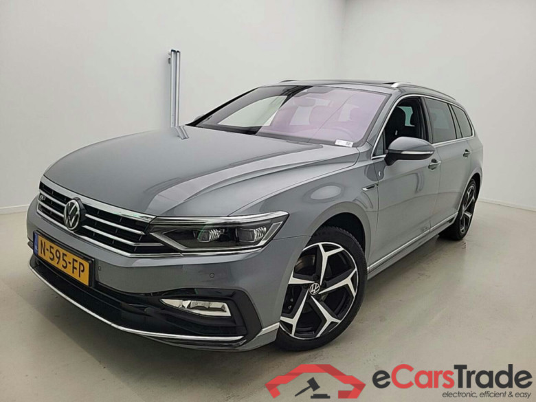 VOLKSWAGEN Passat Variant 1.5 TSI R-Line Bns+ DSG