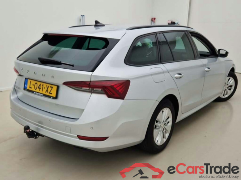 SKODA Octavia Combi 1.0 TSI Bns Edition #2