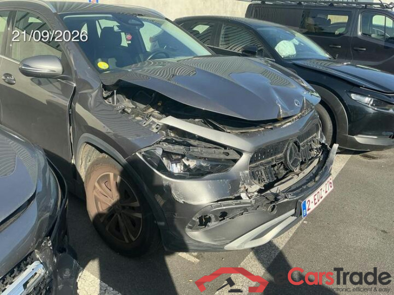Mercedes GLA GLA 180 d Essential Line 85kW/116pk  5D/P Auto-8 #2