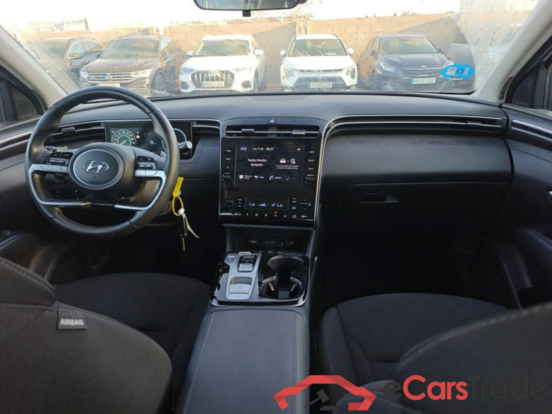 HYUNDAI Tucson / 2020 / 5P / todoterreno 1.6 TGDI PHEV 195kW Maxx Auto 4X4 #3
