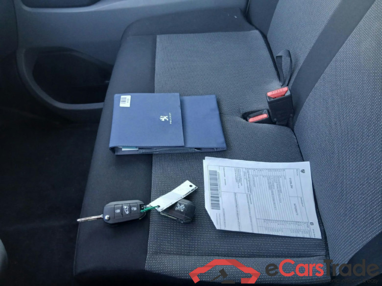 PEUGEOT Expert / 2016 / 4P / furgón Furgón Premium 1.5 BlueHDi 120 Standard #5