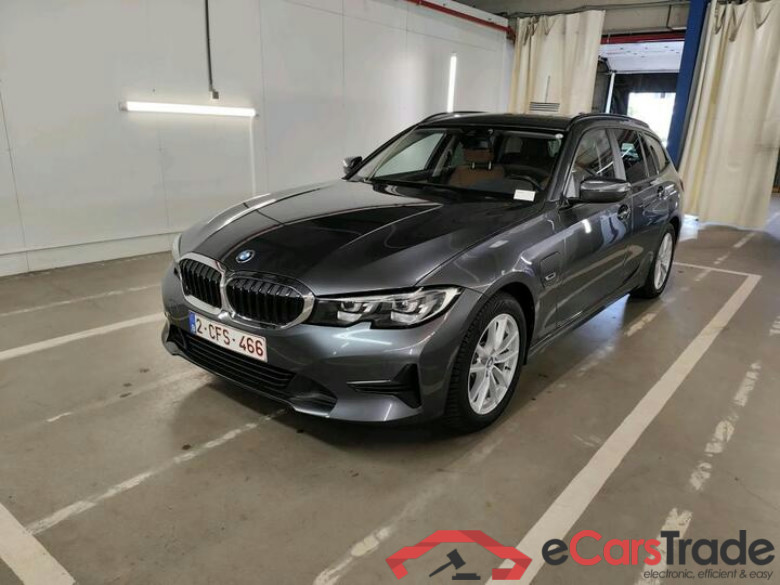 BMW 3 Reeks Touring 3 Reeks Touring 320e (150 kW) (PHEV) 150kW/204pk  5D/P Auto-8