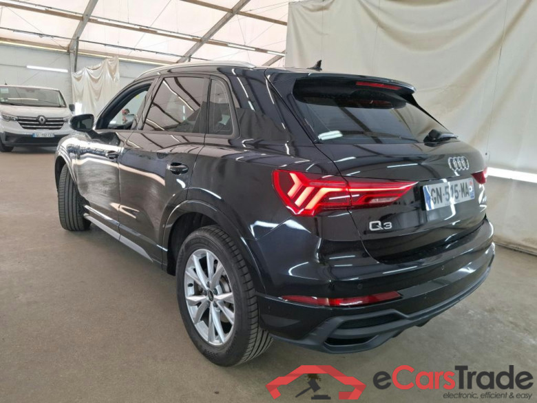 AUDI Q3 / 2018 / 5P / SUV 45 TFSI E 245 S TRONIC S LINE #3