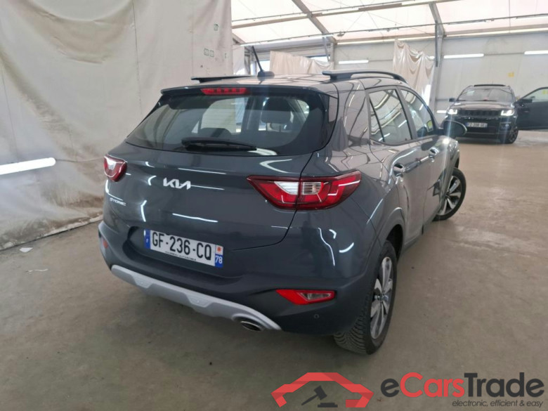KIA Stonic / 2020 / 5P / SUV 1.0 T-GDI 120 MHEV ACTIVE DCT7 #3