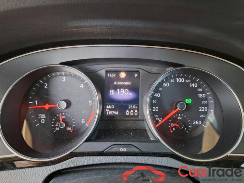 VOLKSWAGEN PASSAT / 2019 / 5P / STATION WAGON VAR. 2.0TDI SCR EVO 110KW BUSINESS DSG #4