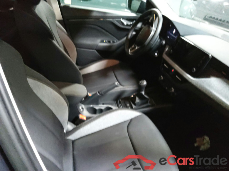 SKODA Kamiq 1.0 TSI 85 kW (115 CV) Manual 6 vel. Selection(Winterpack) #3