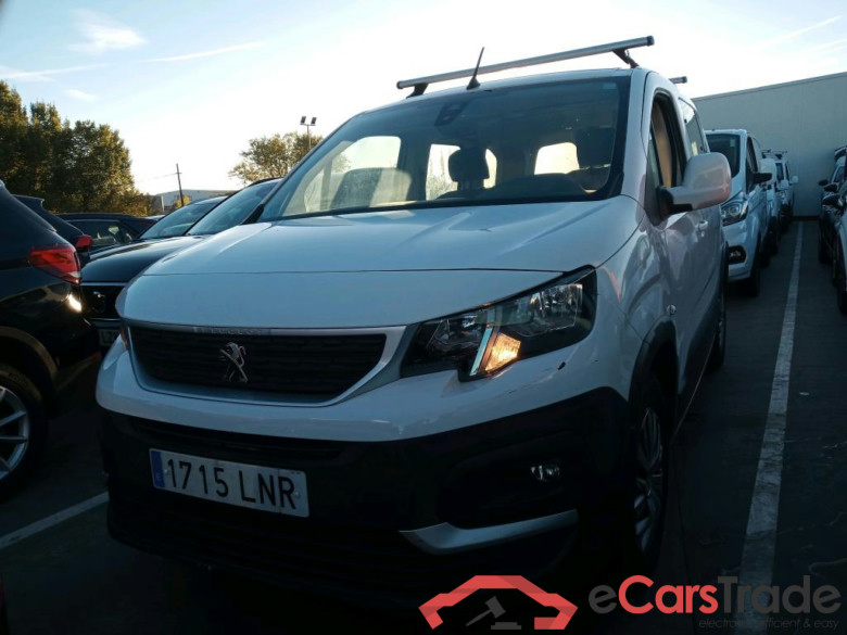 PEUGEOT Rifter / 2018 / 4P / combi Active Standard BlueHDi 73kW (IND)