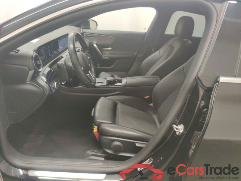Mercedes-Benz CLA Shooting Brake CLA 180 d Business Solution Aut. 5d #3