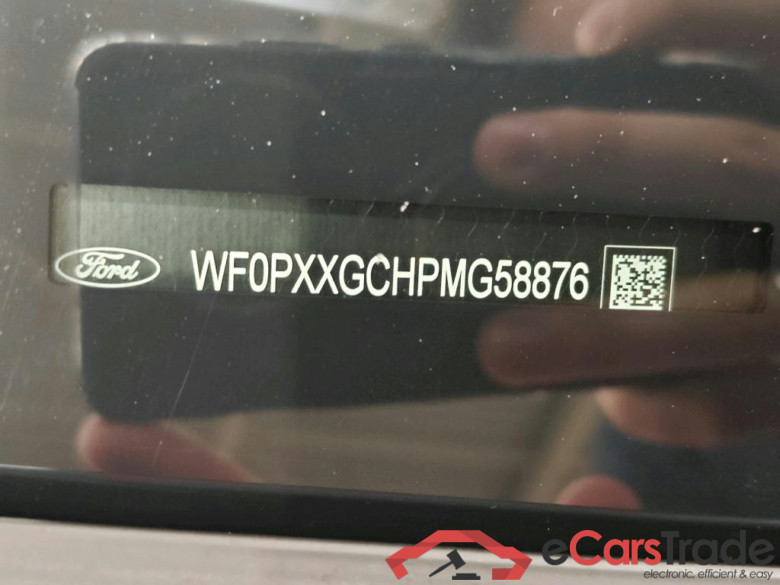 Ford Focus 1.0 EcoBo Hybrid 125pk ST-Line Bus Wagon 5d #6