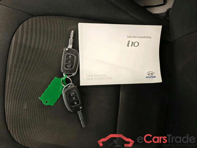 Hyundai i10 1.0i Blue Comfort 5d #4