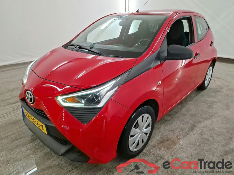 Toyota AYGO 1.0 VVT-i x-fun 5d